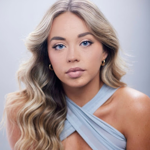 Meet your Posher, Haley - Picture 1 of 1